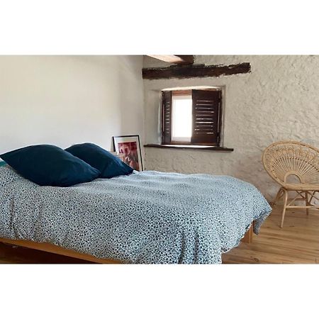Chambre Triple Deluxe - Gite De La Louve Fougax-et-Barrineuf Екстер'єр фото