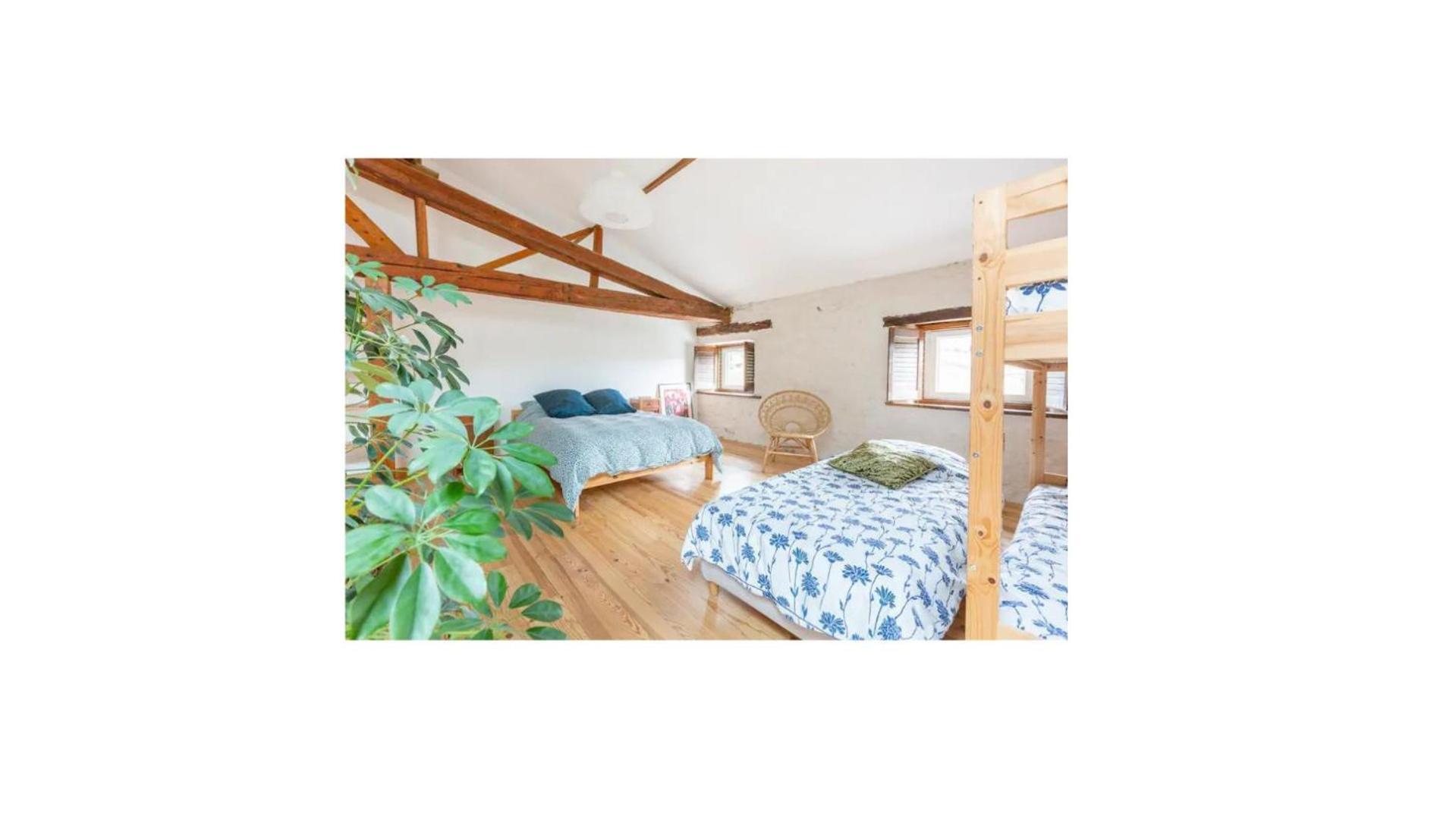 Chambre Triple Deluxe - Gite De La Louve Fougax-et-Barrineuf Екстер'єр фото